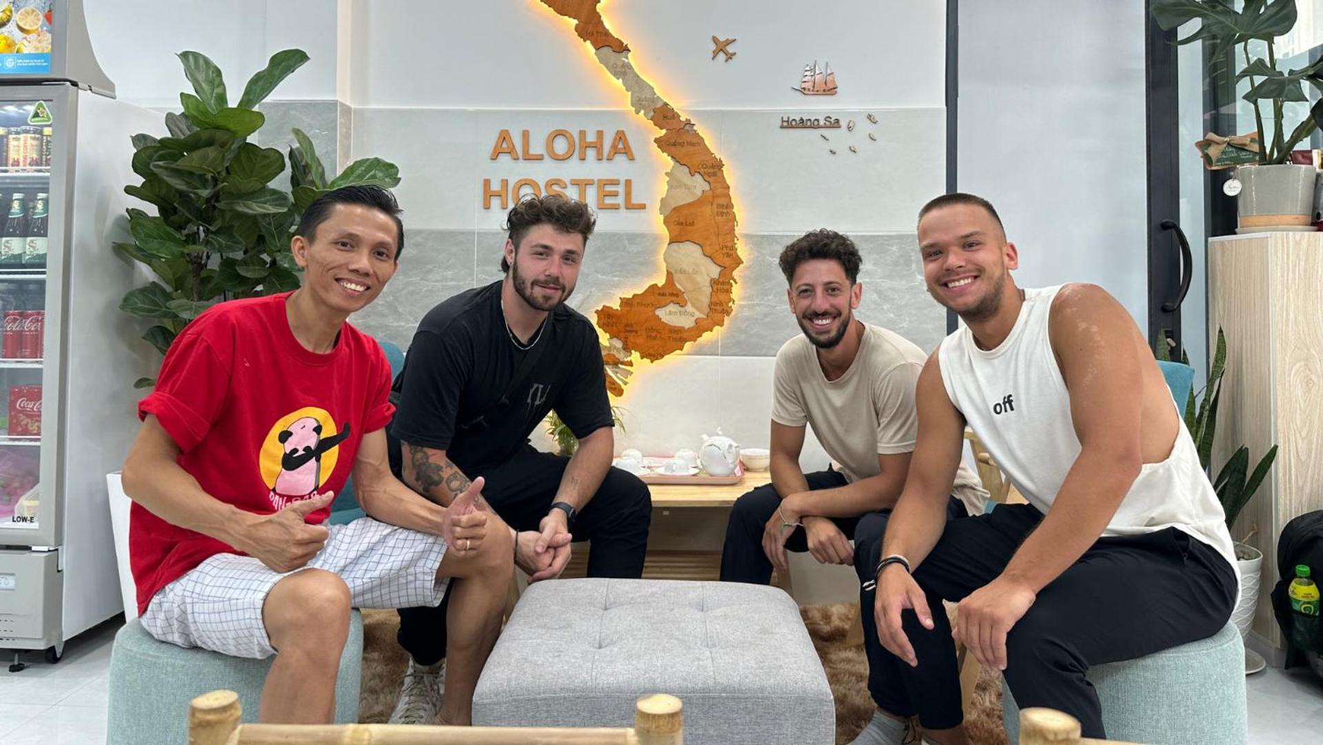 Aloha Saigon Premium Hostel By Local Travel Experts - Newly Opened, Less-Touristy Location, Spacious Rooms, Glass Shower Bathroom, Free Breakfast & Walking Tour Ho Si Minh-város Kültér fotó