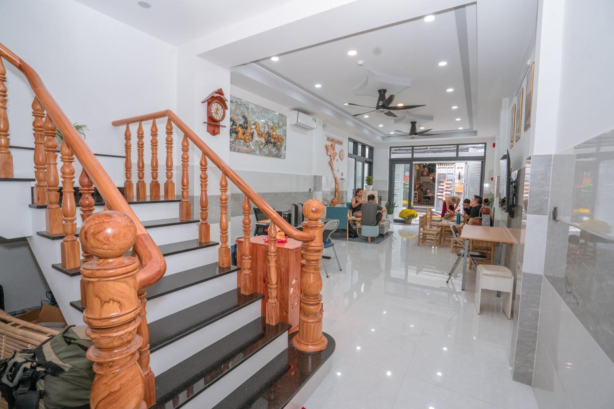 Aloha Saigon Premium Hostel By Local Travel Experts - Newly Opened, Less-Touristy Location, Spacious Rooms, Glass Shower Bathroom, Free Breakfast & Walking Tour Ho Si Minh-város Kültér fotó